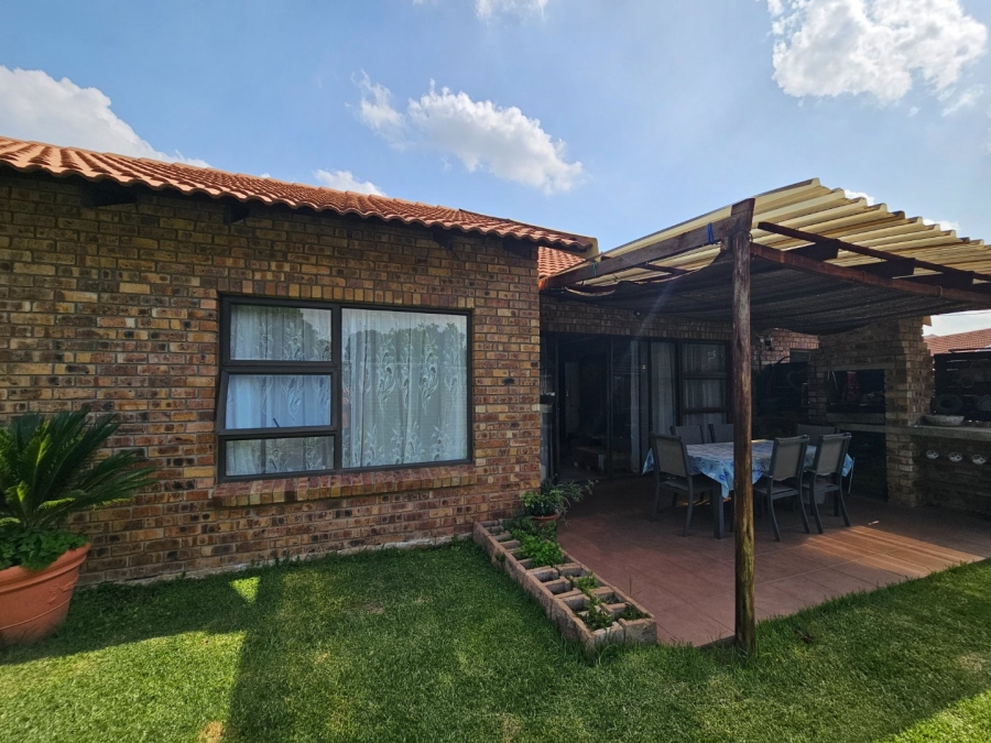 3 Bedroom Property for Sale in Sasolburg Ext 10 Free State